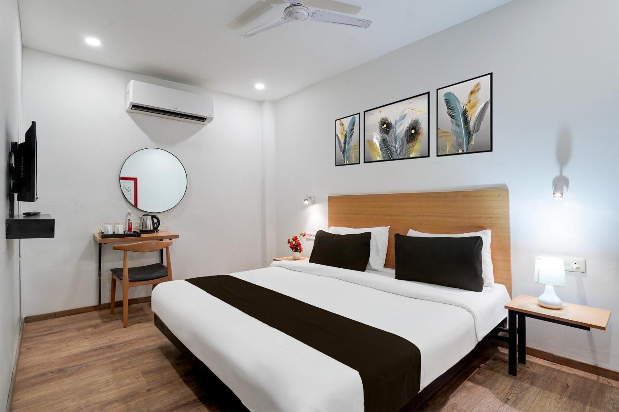Super Townhouse Gomti Nagar Sector 6 Near Ekana Stadium Лакхнау Экстерьер фото