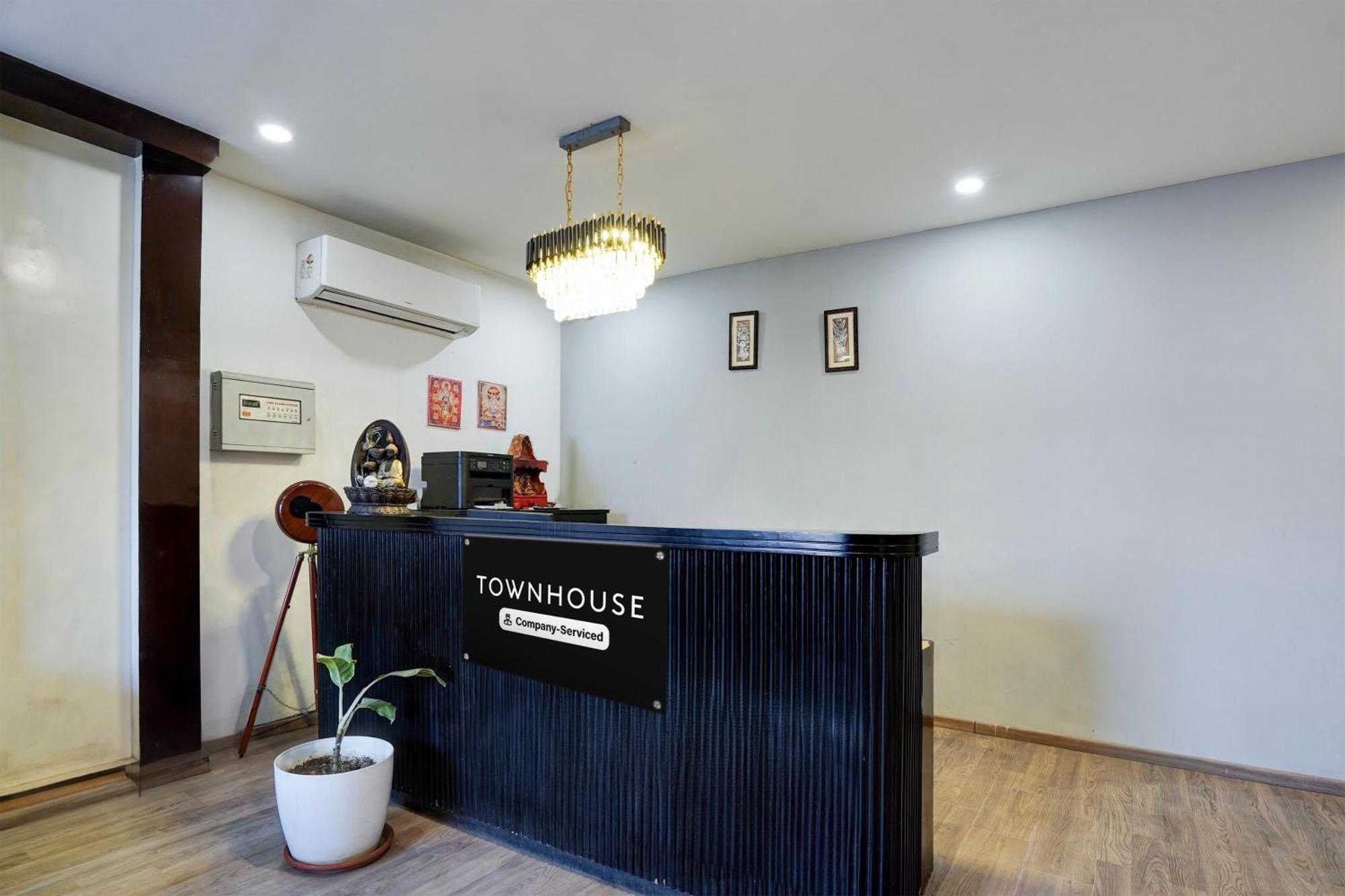 Super Townhouse Gomti Nagar Sector 6 Near Ekana Stadium Лакхнау Экстерьер фото